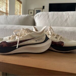 Nike Women's Zoom, Cream Running Shoes, Women’s Size 8